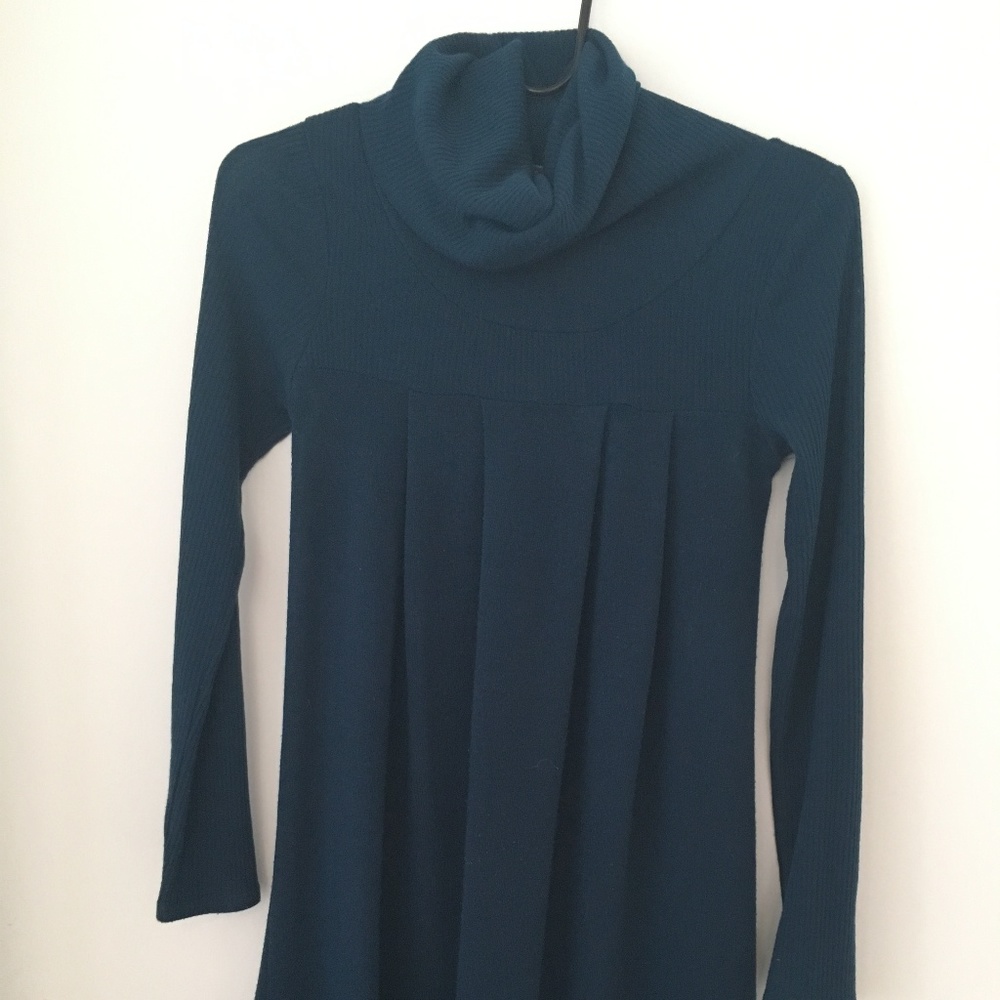 Short teal sweater dress, turtle neck, size S